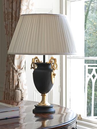Vaughan Designs table lamp
