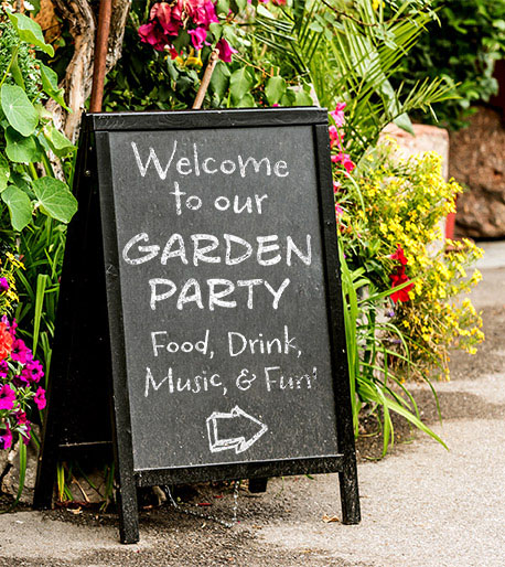 Garden party panning a cafe-style chalk board 
